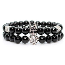 Load image into Gallery viewer, Black shinny stone crown lion bracelet
